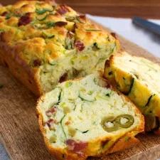 Cake Salé : La Recette Express Qui Sauve Vos Apéros (et Vos Déjeuners)