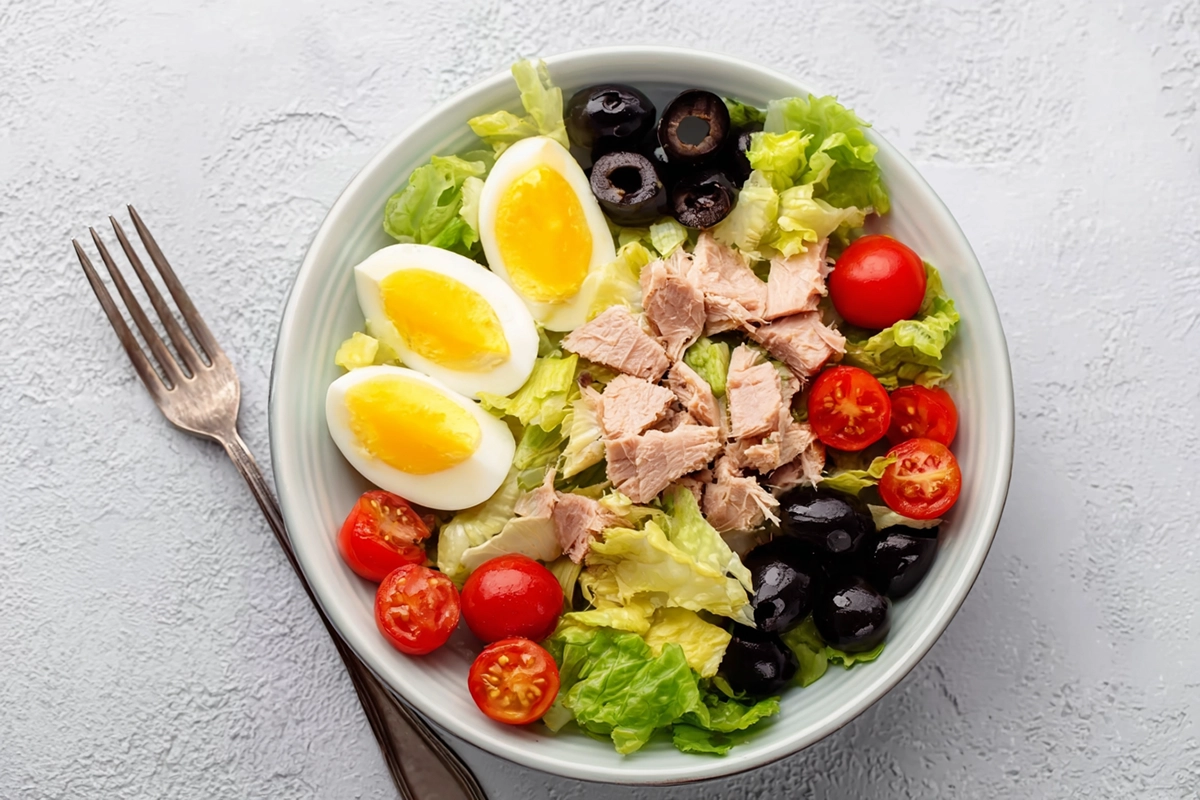 Salade niçoise traditionnelle